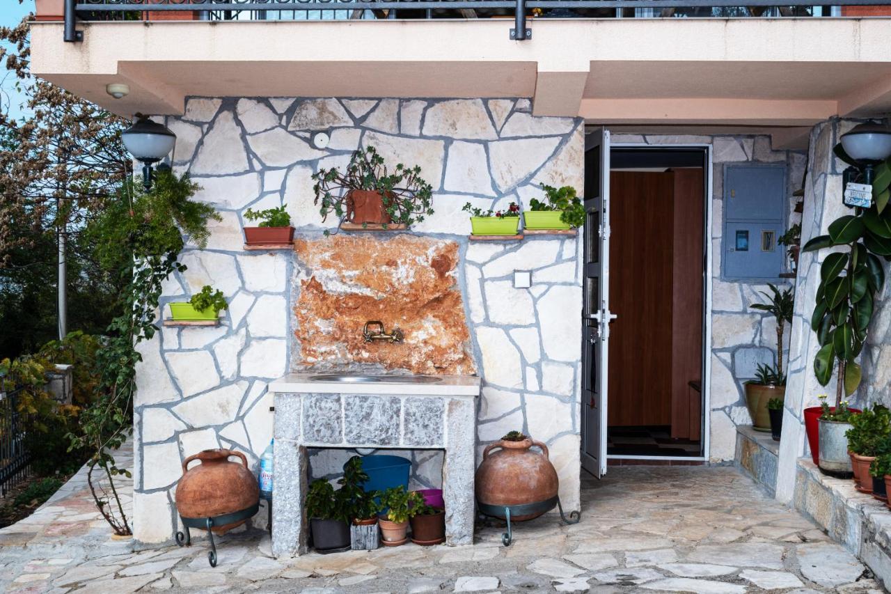 Apartmani Kamena Ruza Budva Buitenkant foto