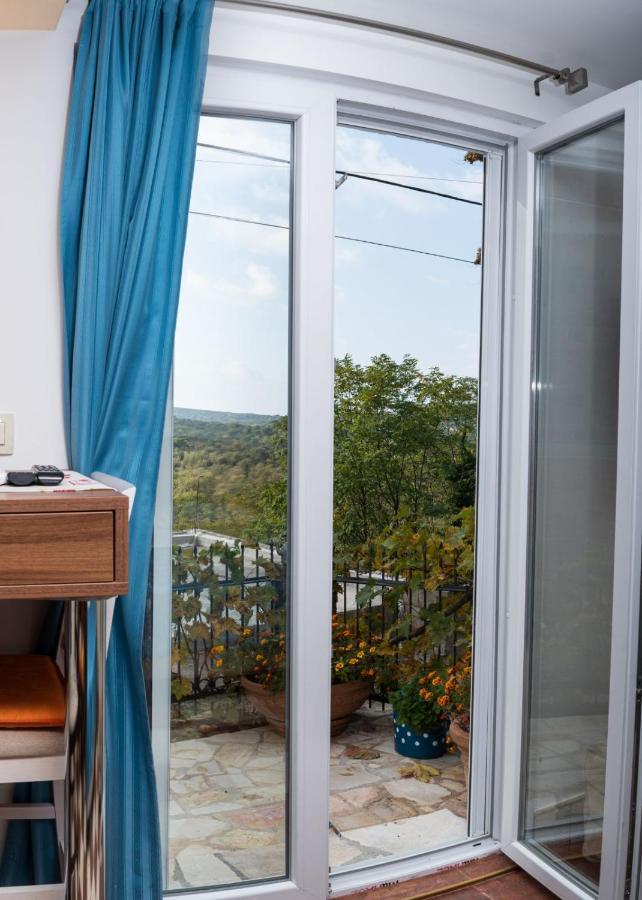 Apartmani Kamena Ruza Budva Buitenkant foto